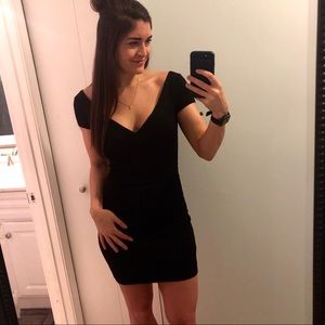 🔥Sexy DVF Off Shoulder Little Black Dress 🔥